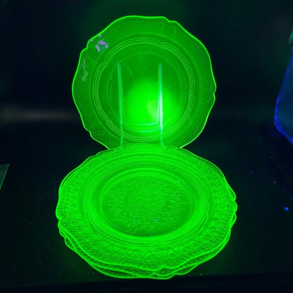 Federal Glass‎ Patrician Spoke Green Uranium Depression Glass 9in Plates Set 4